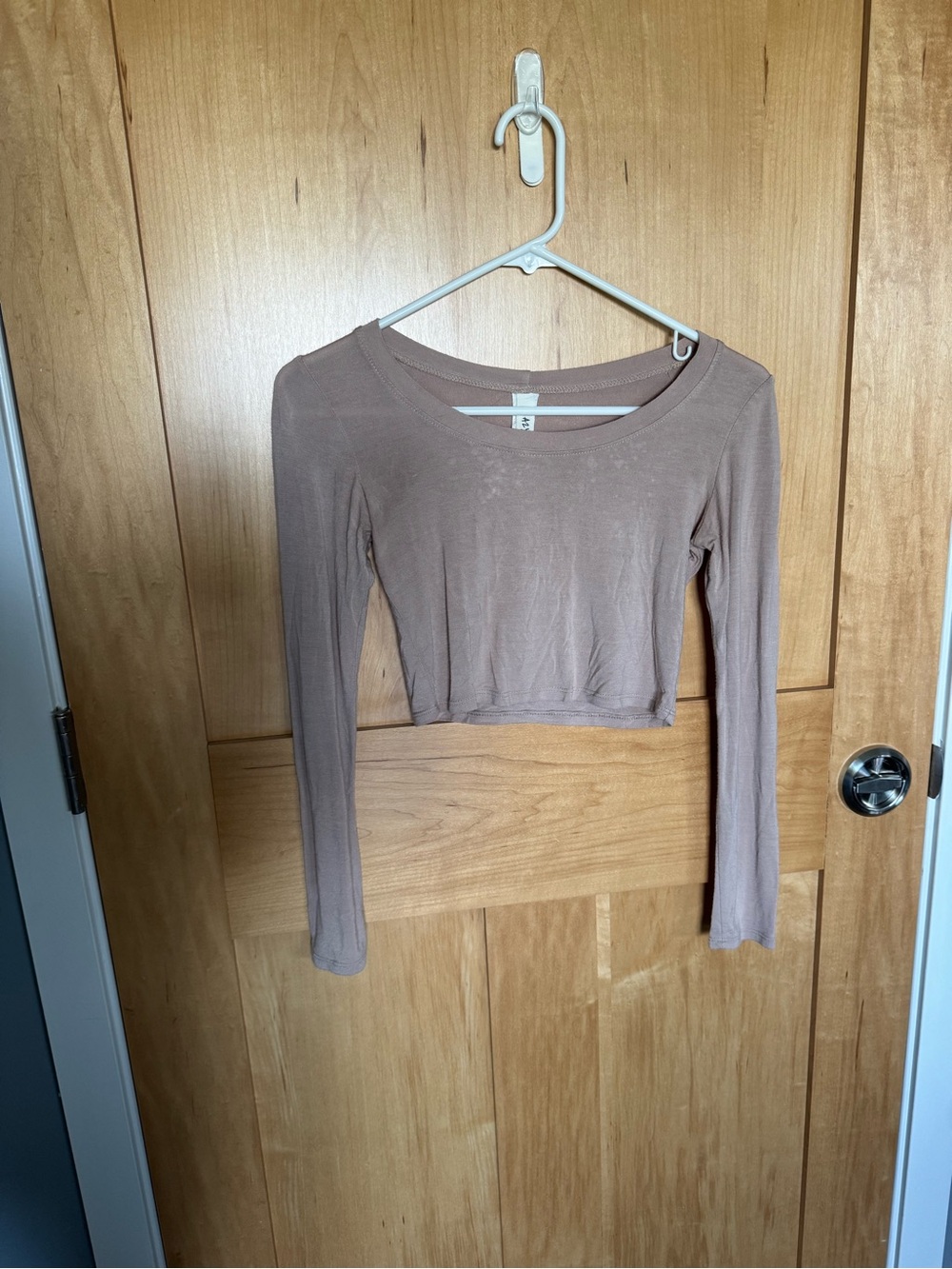 Everyday Ribbed Long Sleeve Crop Top - Taupe